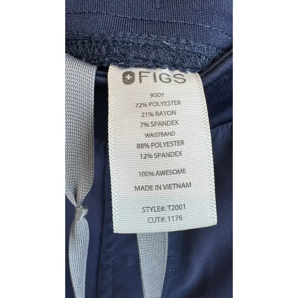 FIGS Men’s Scrub Set Leon Top Axiom Cargo Pants Navy Medium